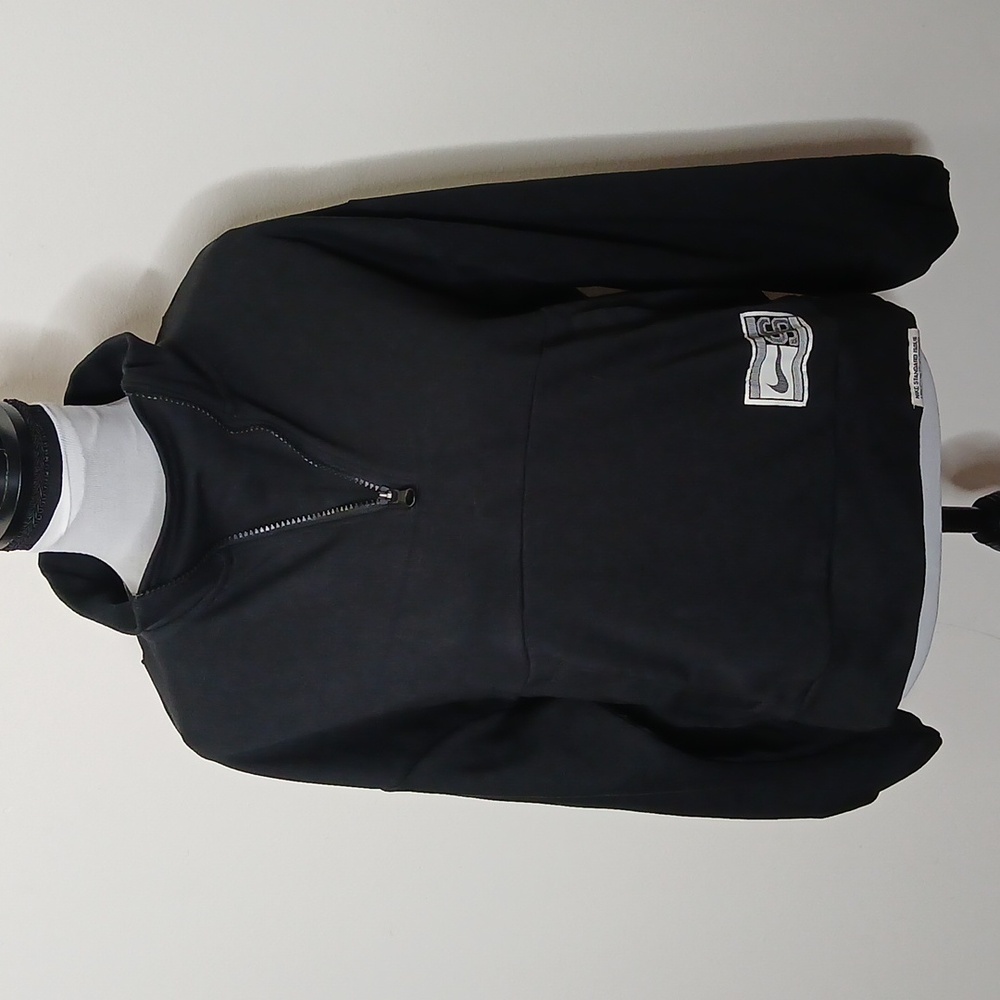 Nike cropped half zip pull over sweater size small